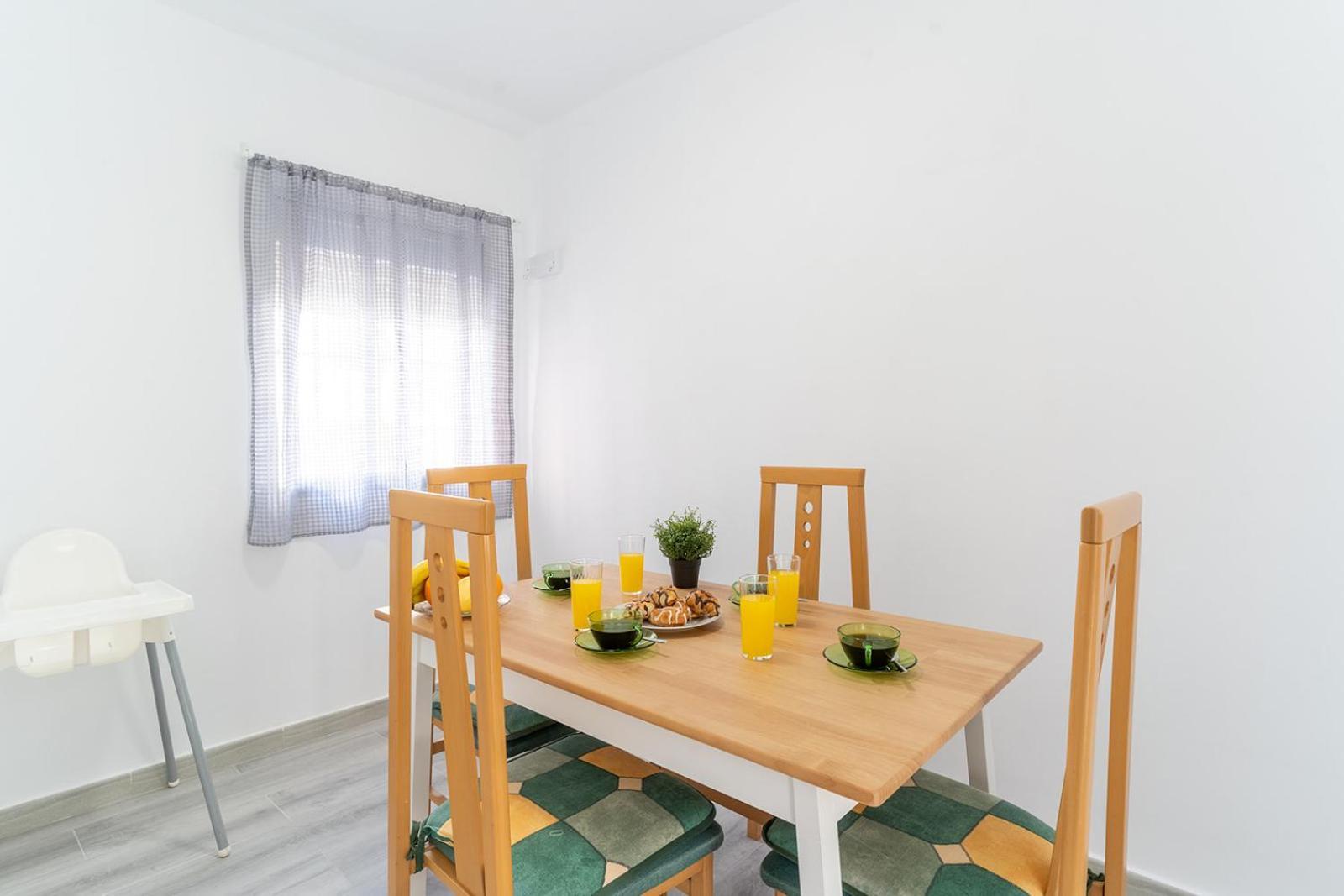 Atp La Rambla Pintor A 5 Minutos Plaza De Toros Y Centro De - Wifi Gratis! Apartamento *