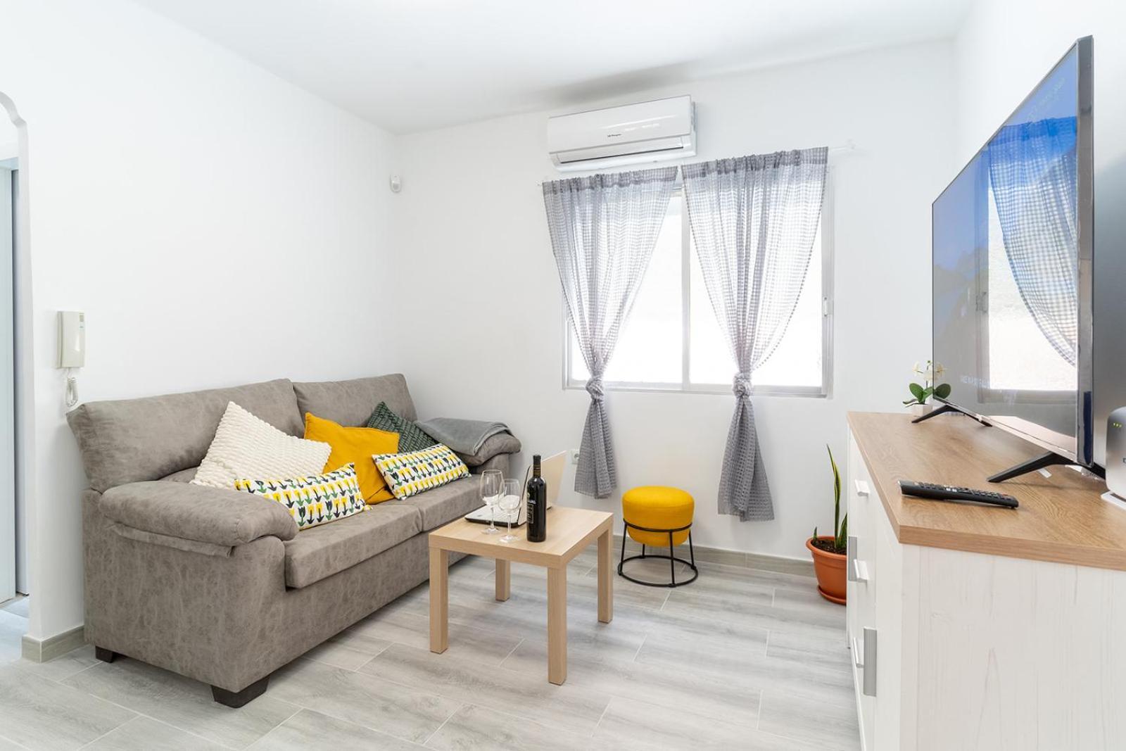Apartamento Atp La Rambla Pintor A 5 Minutos Plaza De Toros Y Centro De - Wifi Gratis!